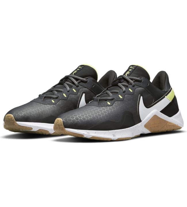 first ever nike basketball shoe