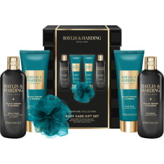 Baylis & Harding Black Pepper & Ginseng Men's Body Care lahjapakkaus