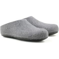 Loose men's rubber-soled flip-flops