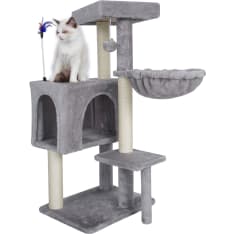 Pohjolan Lemmikkitarvike 90 cm, light grey cat climbing tree