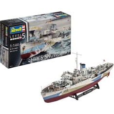 Revell Flower Class Corvette "HMCS Snowberry" 1:144 Model Kit