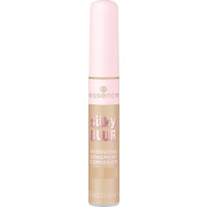 Essence Silky Blur Hydrating Longwear 10ml peitevoide