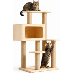 Pohjolan Lemmikkitarvike wooden cat climbing tree