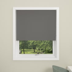 Debel blackout roller blind