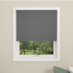 Debel Zigzag blackout roller blind