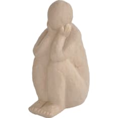 Finnmari sitting statue