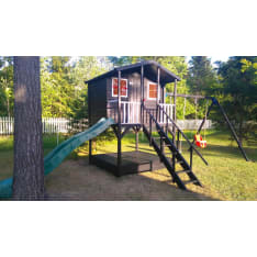 Fixu 2 playhouse with sandbox, slide and swings