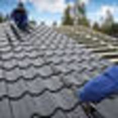LP Garden S25 black tin roof