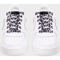 EEZYBEEZY stretchy shoelaces with magnetic fasteners