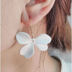 Royal Beauty Accessories HONEY white korvakorut