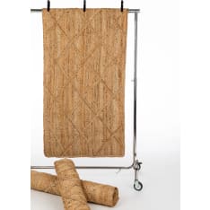 Aina Punos jute carpet