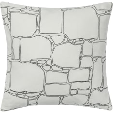 Aina Kivimuuri koristetyynynpäällinen