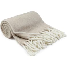Aina Huurre throw