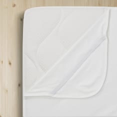 Familon Lux Light mattress protector