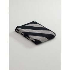 Ratia Vinoraita towel