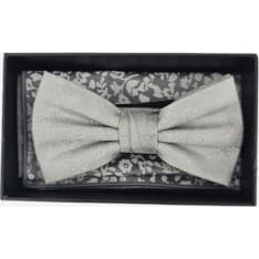 Veniz bow tie and pocket square set