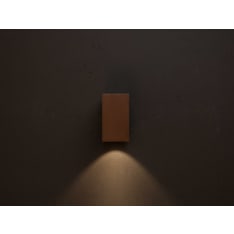 Llitt Mathias I LED-seinävalaisin