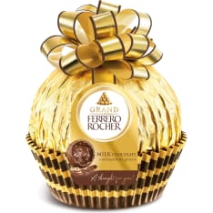 Ferrero Grand Rocher Milk chocolate figurine shell with crushed hazelnut 125g