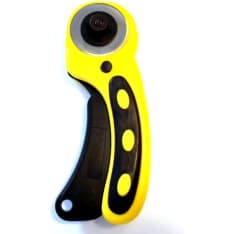 Quilt cutter with safety lock