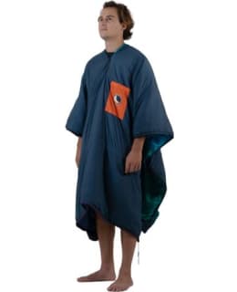 TTTM MOONBLANKET COMPACT PONCHO/PEITE Main Image