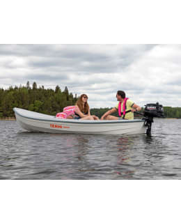 TERHI SAIMAN VALKOINEN SOUTUVENE Main Image