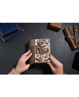 UGEARS BOOK OF SECRETS PIENOISMALLI Main Image