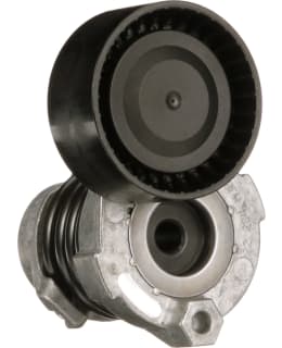 T39367 MONIURAHIHNAN KIRISTIN Main Image