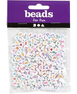 CC VALKOINEN/VÄRI KIRJAINHELMET Main Image