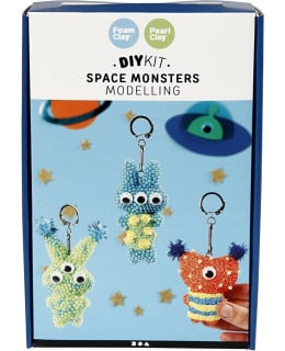 CC AVARUUSHIRVIÖT ASKARTELUPAKKAUS Main Image