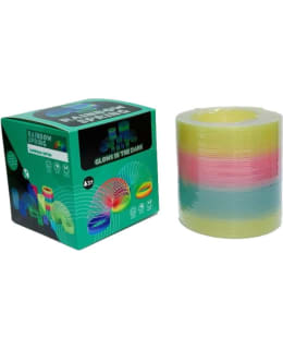 PIMEÄSSÄ HOHTAVA MEGA IHMEVIETERI Main Image