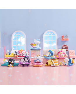 POP MART SANRIO HELLO KITTY FALL ASLEEP Main Image