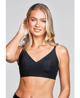 CB 320114-01001 N.RINTALIIVI S MUSTA Main Image