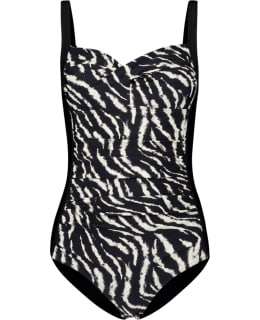 TROFE 86102120DH06-42 BALI N.UIMAPUKU Main Image