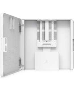 UBIQUITI 32-VYÖHYKKEINEN HÄLYTINKESKUS Main Image