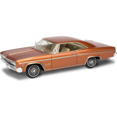 Revell 1966 Chevy Impala SS 1:25 pienoismalli