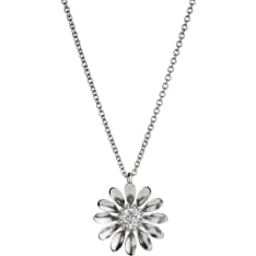 Favorite jewelry Flower pendant
