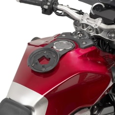 Givi CB1000R (18) Tanklock kiinnike BF38