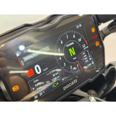 Ducati Diavel V4 2023 käytetty moottoripyörä