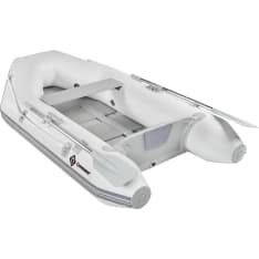 Crewtender kumivene rimapohjalla