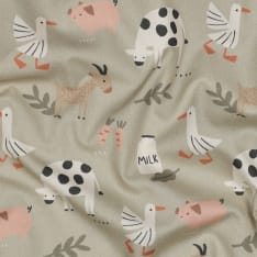 Farm animals 148 cm cotton poplin fabric