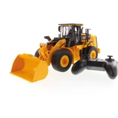 Carrera Cat 950M Wheel Loader 1:24 RC