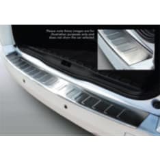 RGM Mercedes E-sarja W212 13-16 rosterinen takapuskurin kolhusuoja