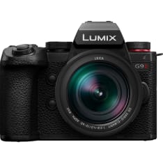 Panasonic Lumix G9M2 Body + 12-60Mm Leica F2.8-4.0 järjestelmäkamera