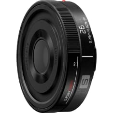 Panasonic Lumix S 26Mm F/8 laajakulmaobjektiivi