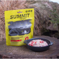 Summit To Eat Mansikkainen riisivanukas retkiateria