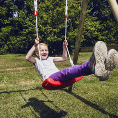 Nordic Play punainen keinuistuin
