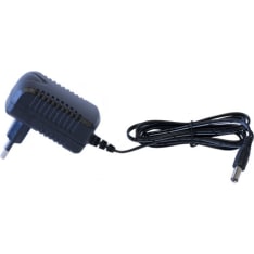 Nordic Play laturi sähköauton 12V akulle