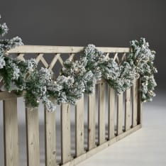 Nordic Winter 270cm lumella LED jouluköynnös
