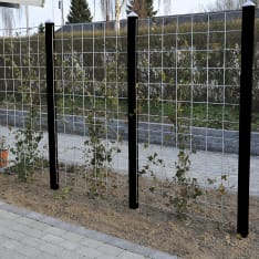 Hortus 3 kpl metalliverkkopaneeleita 90 x 120 cm kiinnikkeineen ja 4 kpl mustaksi maalattuja 240 cm tolppia
