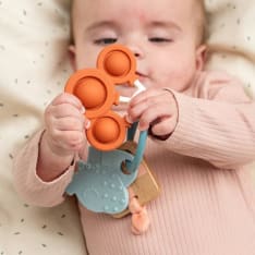 Done by Deer Sensory activity ring Celebration Colour mix